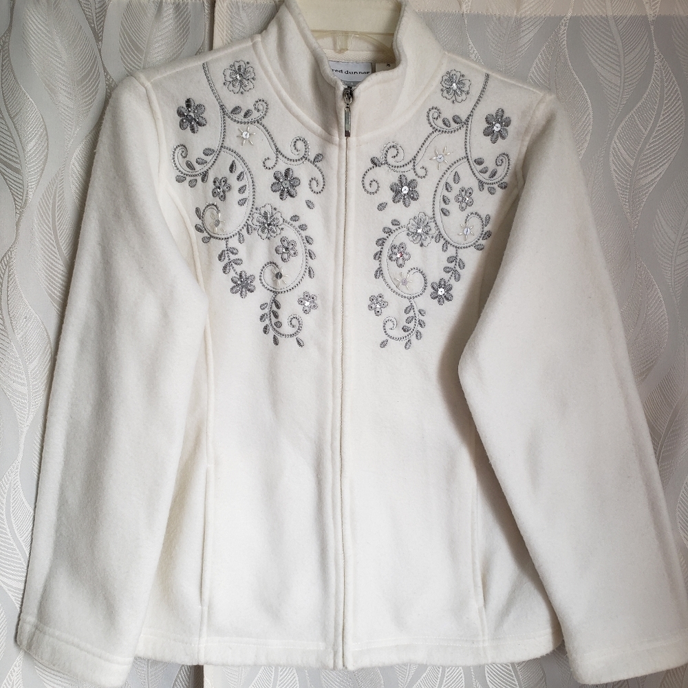 Alfred Dunner White Embroidered Floral Beaded Mockneck Zipper Sweater